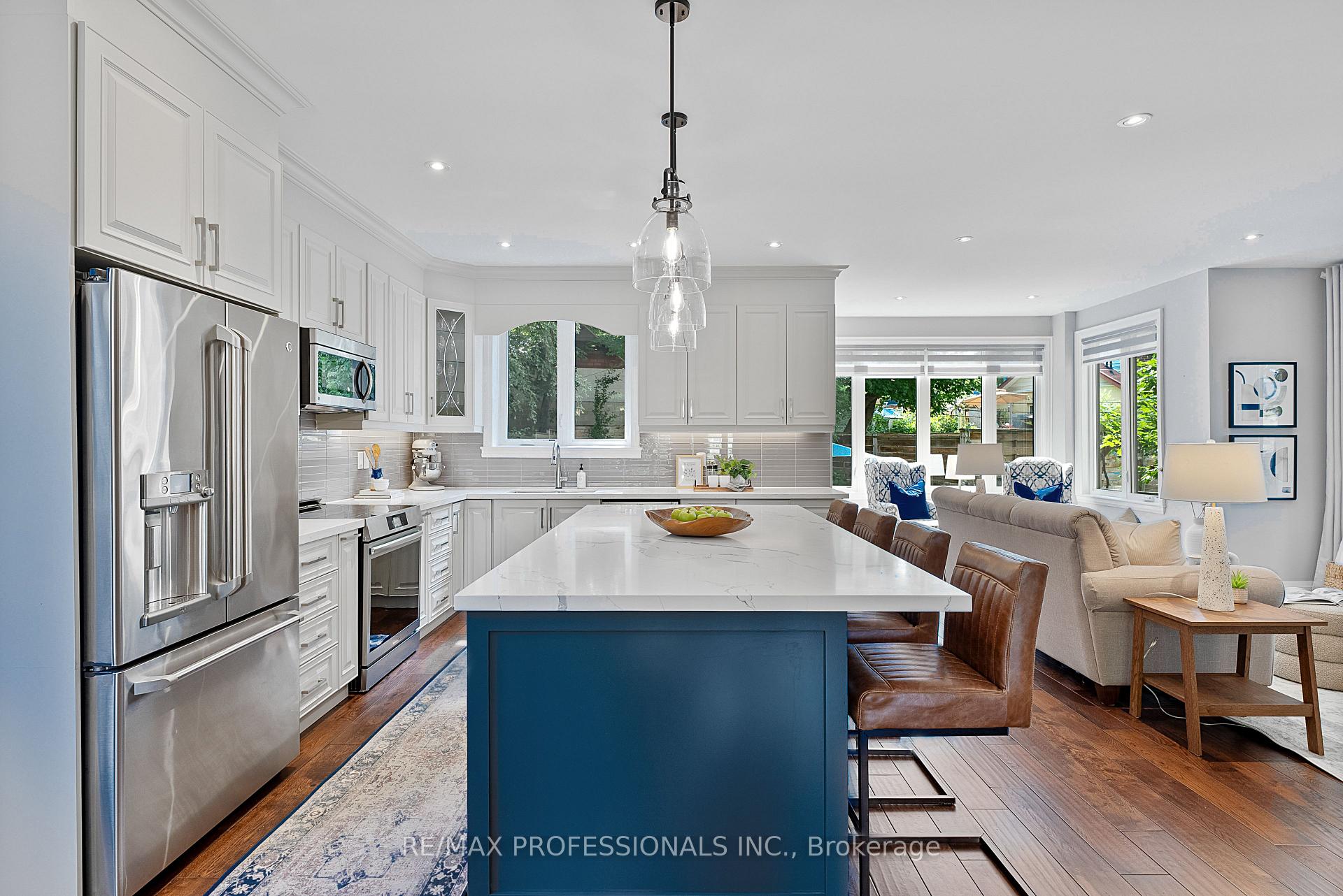 Photo 27 of 12 Brownlea Avenue, Etobicoke, Humber Heights — HOMEH