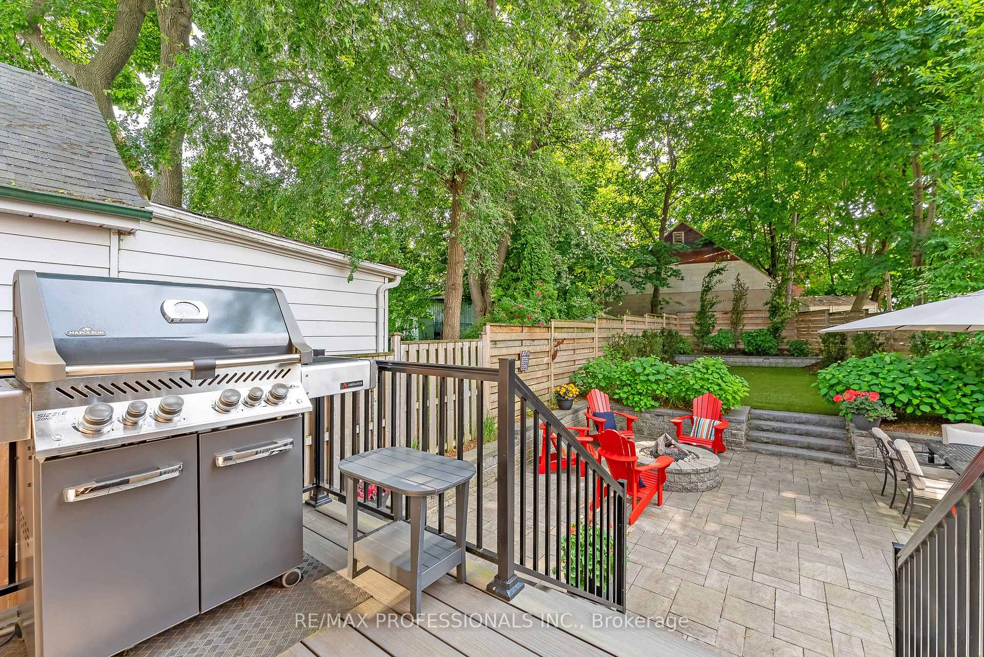 Photo 32 of 12 Brownlea Avenue, Etobicoke, Humber Heights — HOMEH