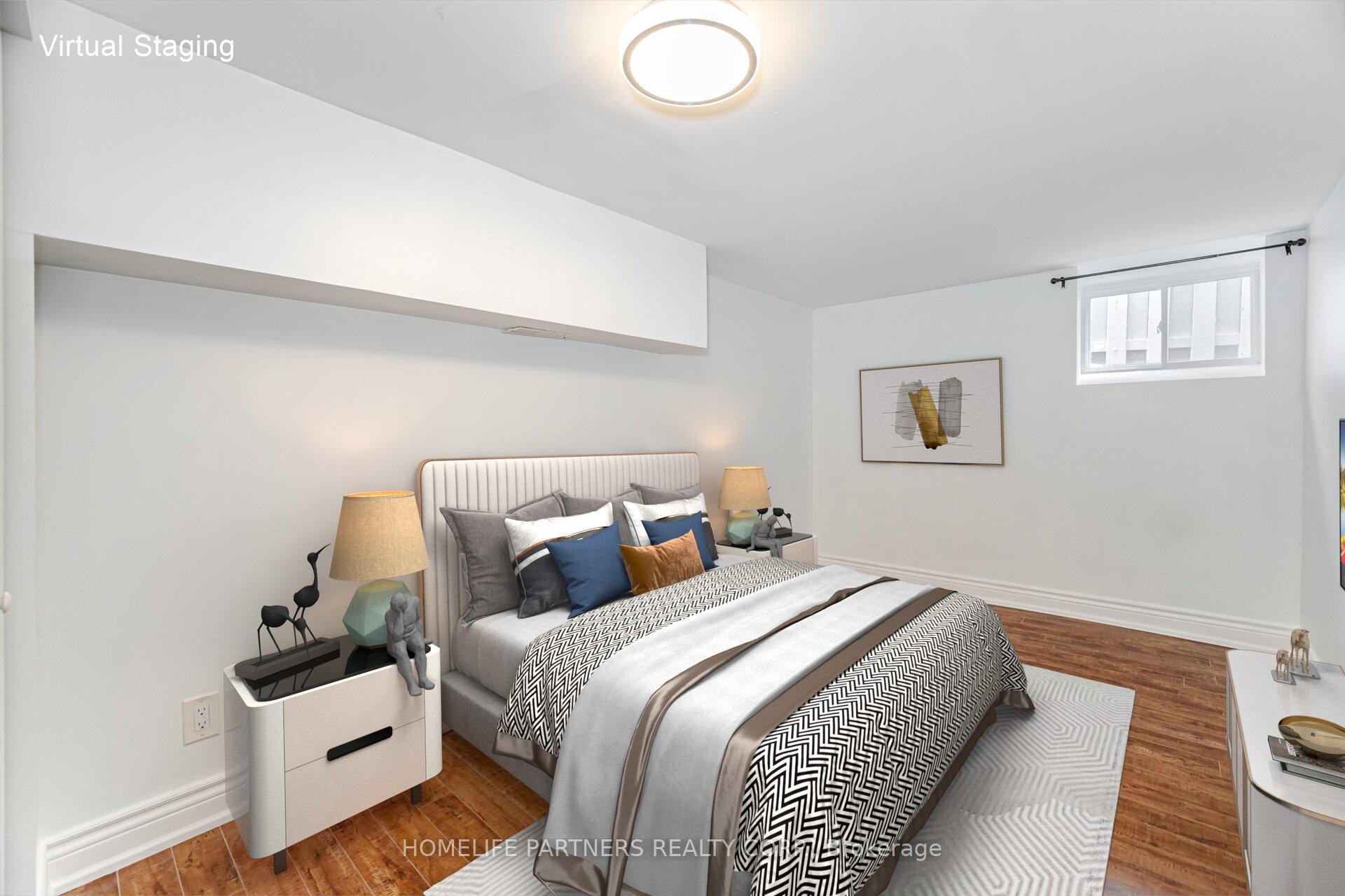 Photo 33 of 54 Fordwich Crescent, Etobicoke, Rexdale-Kipling — HOMEH