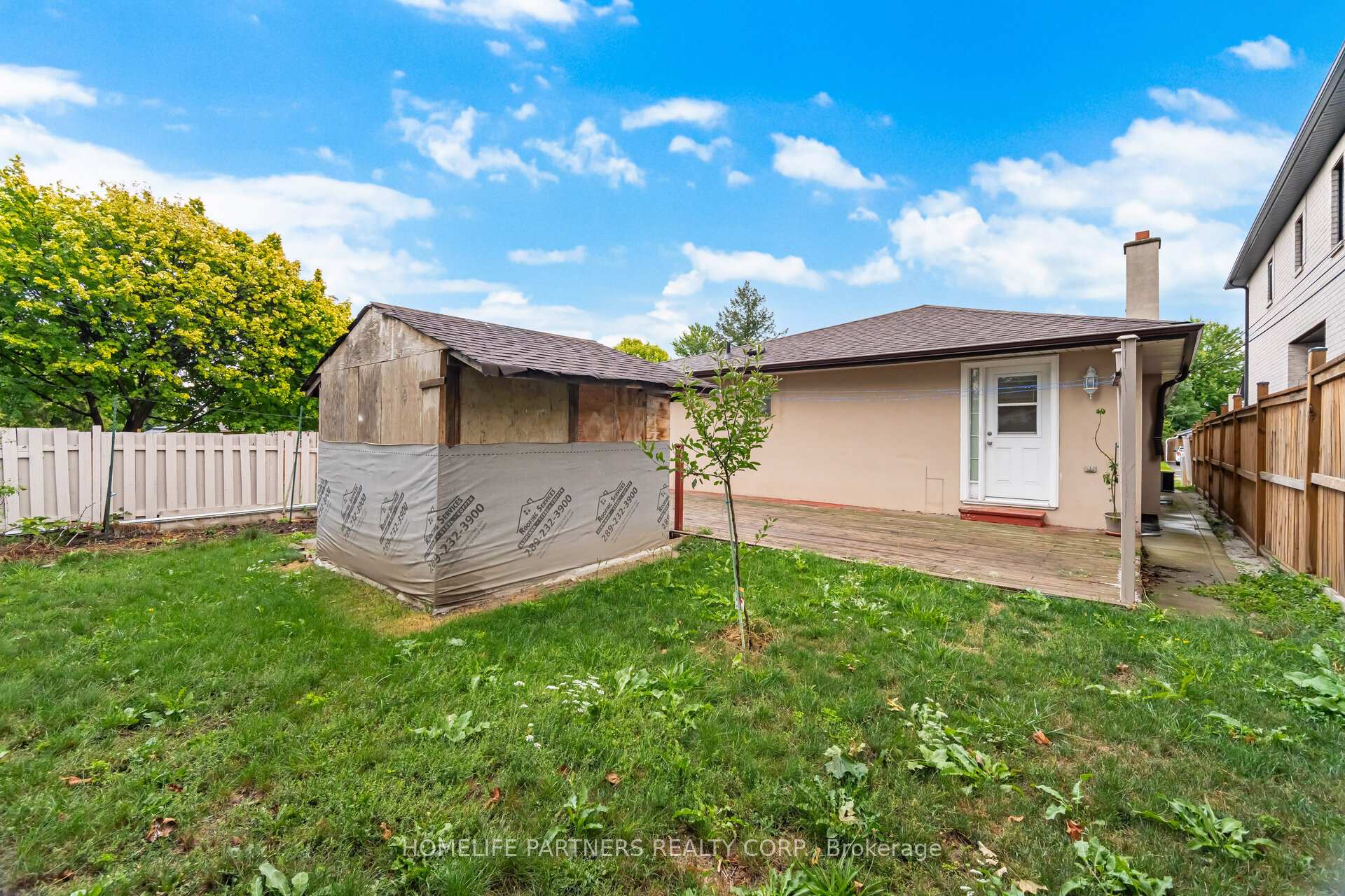 Photo 39 of 54 Fordwich Crescent, Etobicoke, Rexdale-Kipling — HOMEH