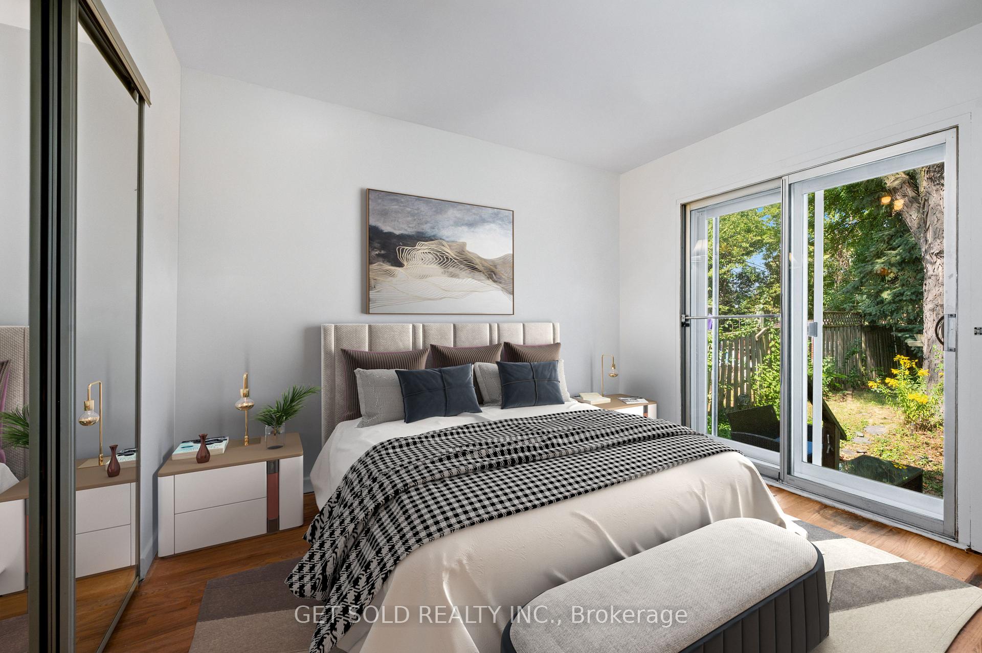Photo 17 of 57 Taysham Crescent, Etobicoke, Thistletown-Beaumonde Heights — HOMEH