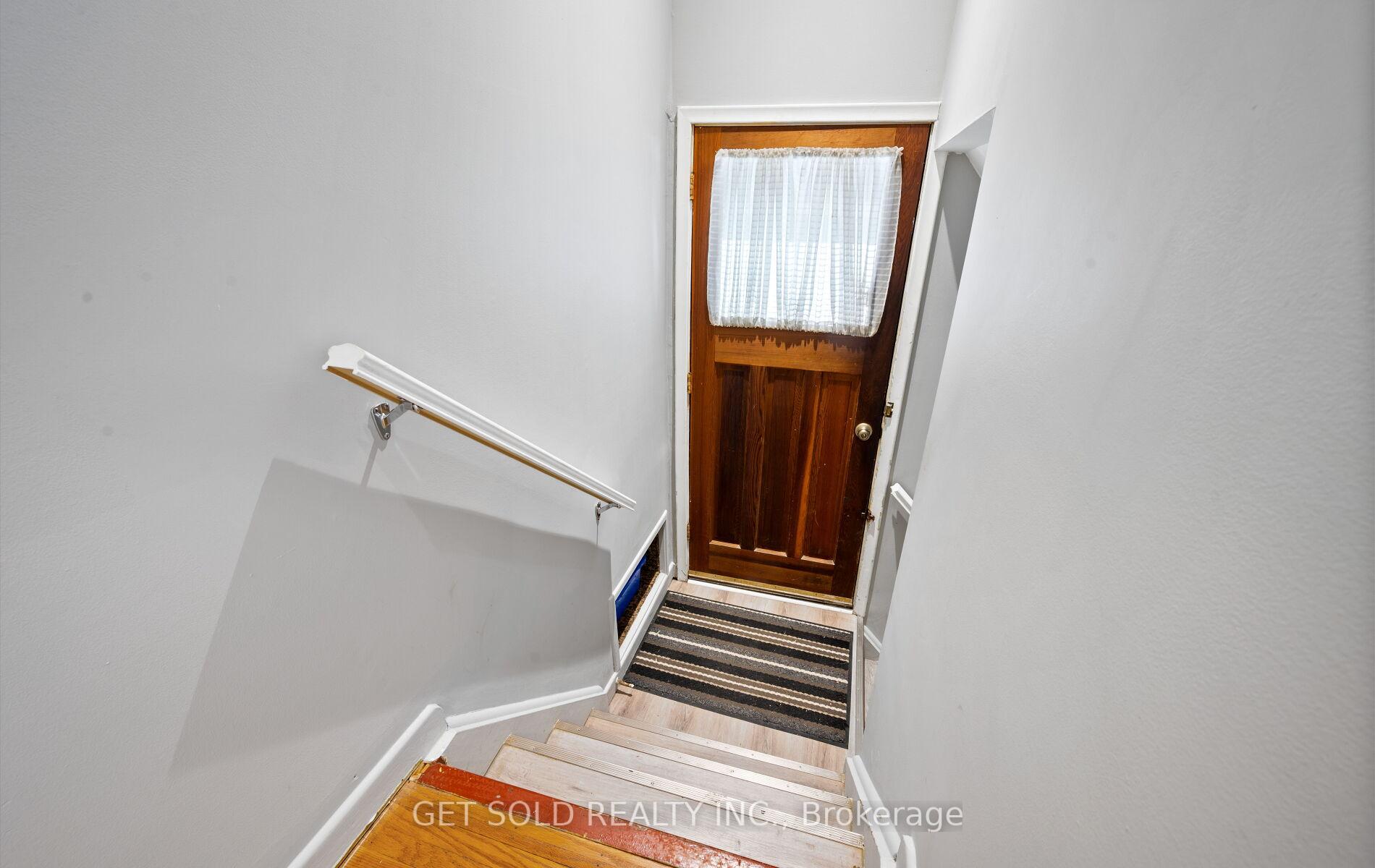 Photo 22 of 57 Taysham Crescent, Etobicoke, Thistletown-Beaumonde Heights — HOMEH