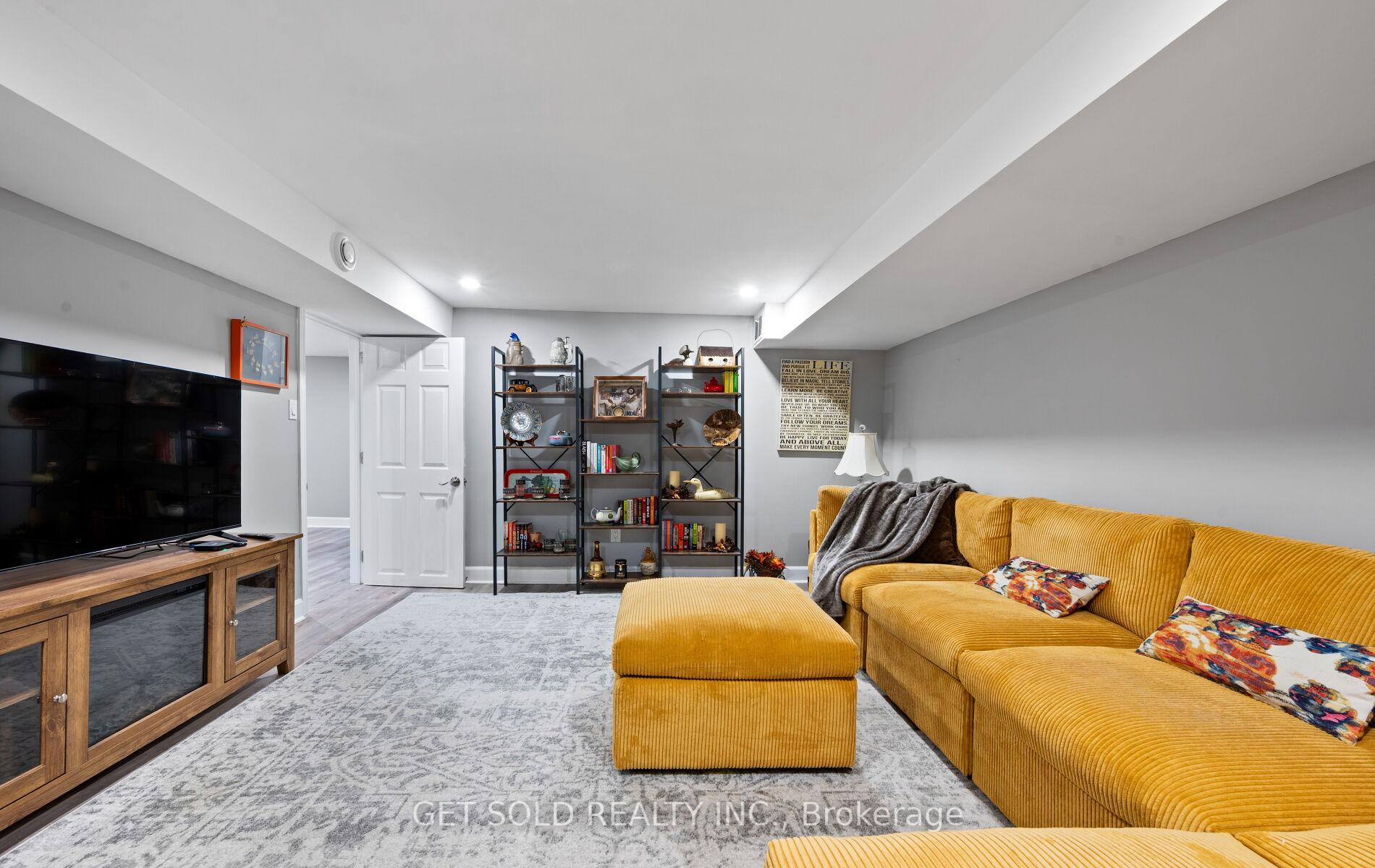 Photo 29 of 57 Taysham Crescent, Etobicoke, Thistletown-Beaumonde Heights — HOMEH