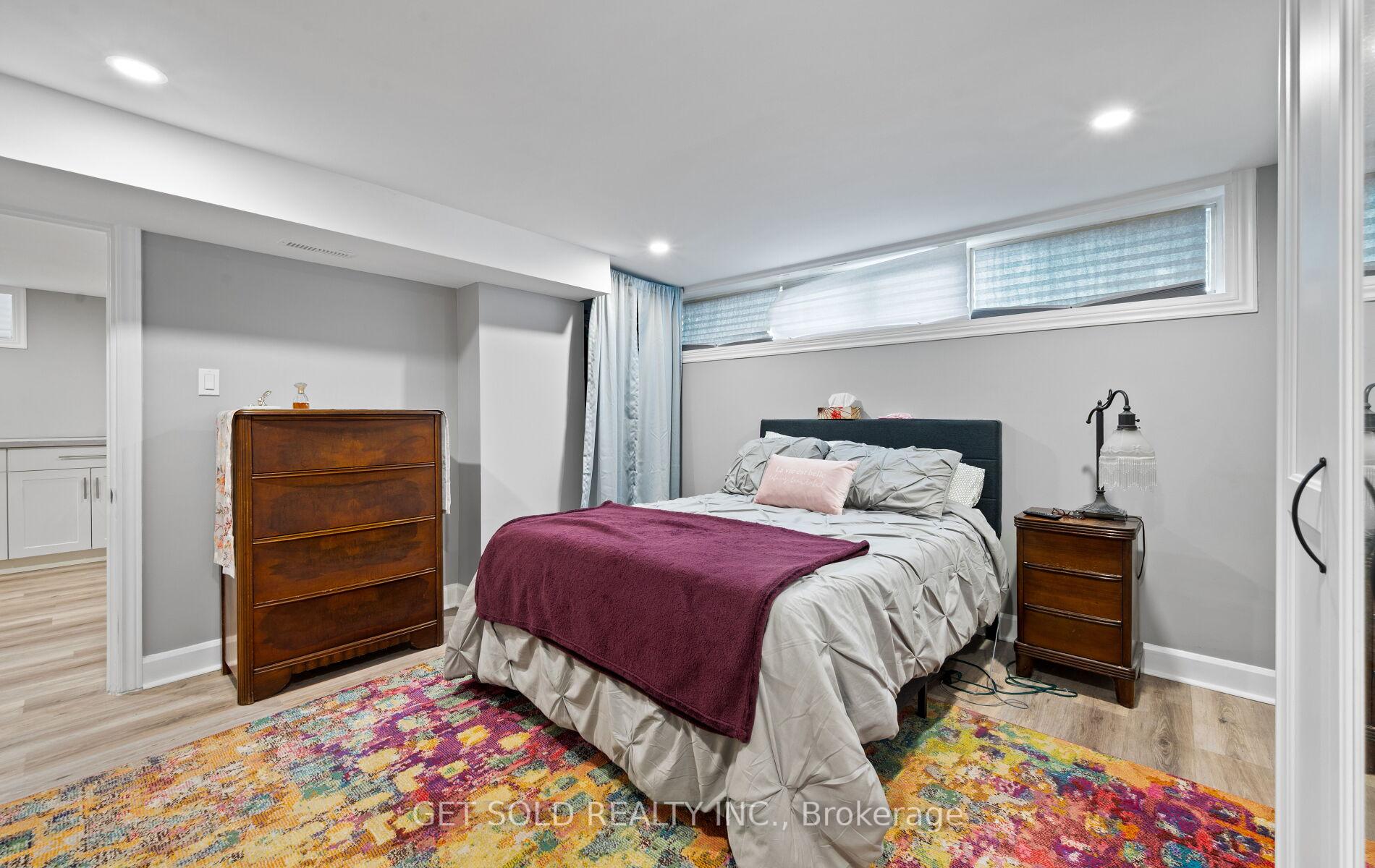 Photo 30 of 57 Taysham Crescent, Etobicoke, Thistletown-Beaumonde Heights — HOMEH
