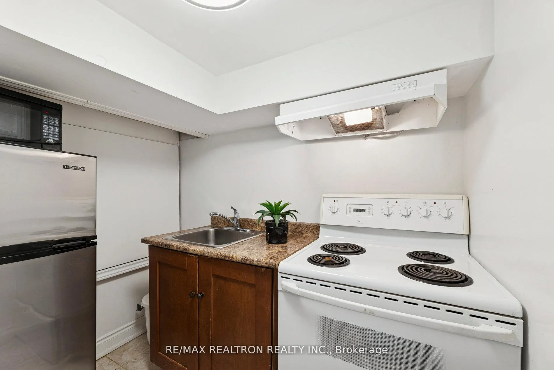 Photo 252 of 106 Barnham Street, Ajax, Central East — HOMEH