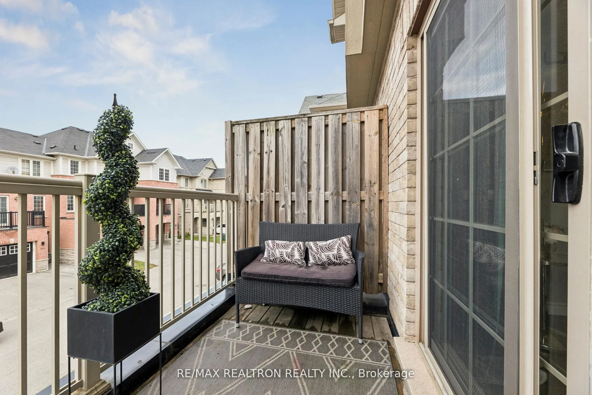 Photo 285 of 106 Barnham Street, Ajax, Central East — HOMEH