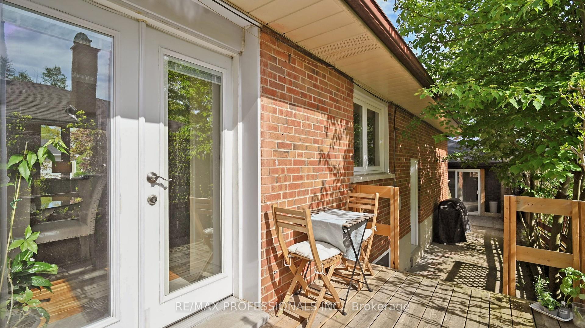 Photo 28 of 2 Woodpark Road, Etobicoke, Willowridge-Martingrove-Richview — HOMEH