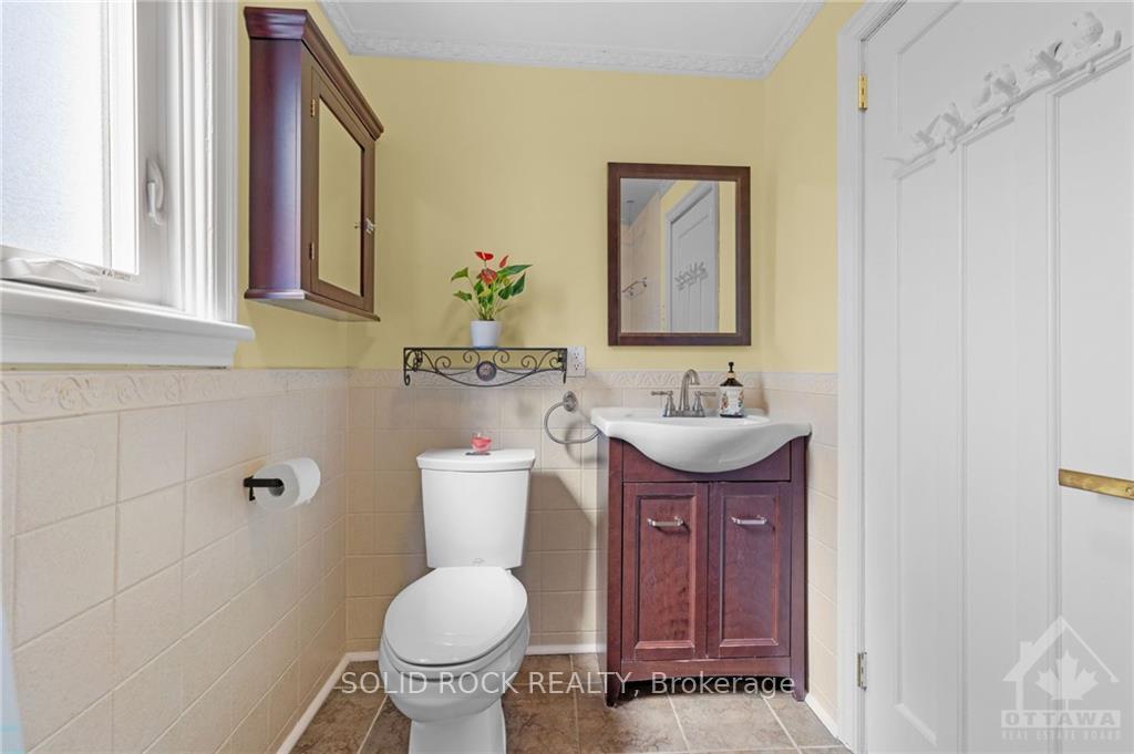 Photo 7 of 11 Gilchrist Avenue, Ottawa, Ottawa West — HOMEH