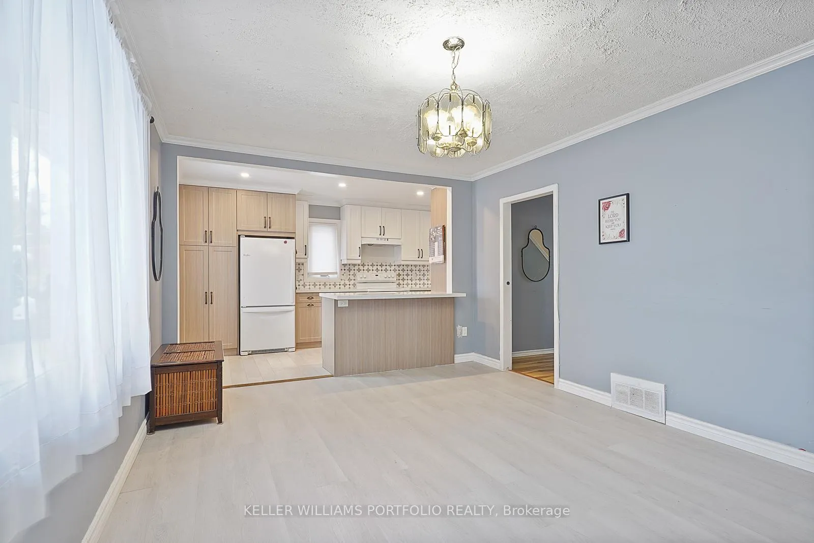 Photo 121 of 144 Admiral Road, Ajax, South East — HOMEH