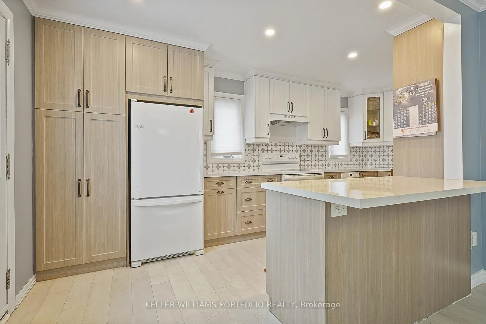 Photo 124 of 144 Admiral Road, Ajax, South East — HOMEH
