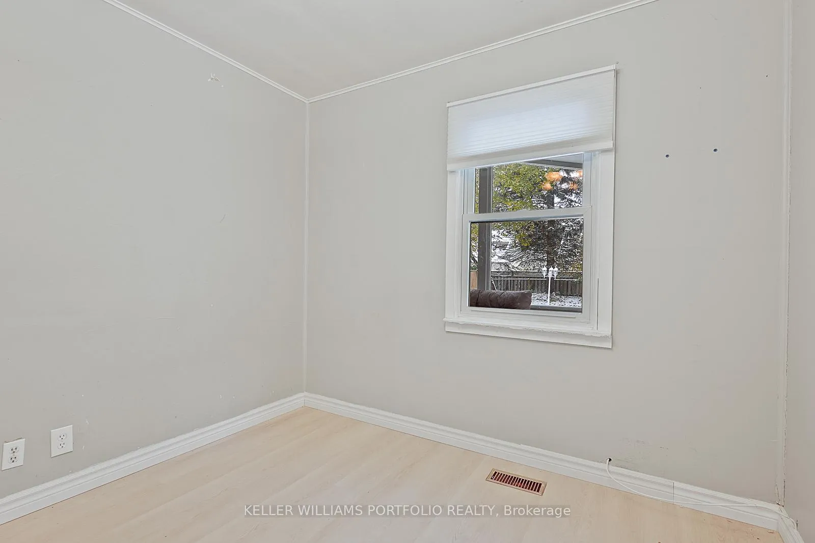 Photo 156 of 144 Admiral Road, Ajax, South East — HOMEH