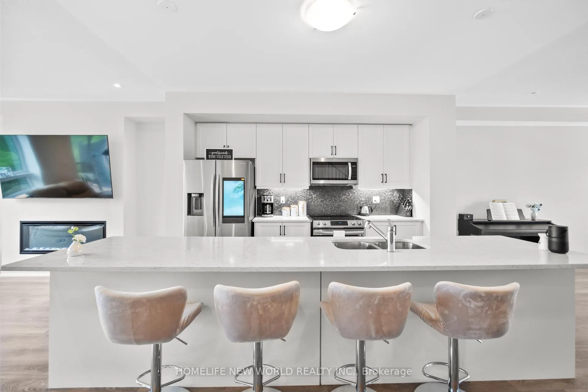 Photo 12 of 51 Woodstream Drive, Etobicoke, West Humber-Clairville — HOMEH