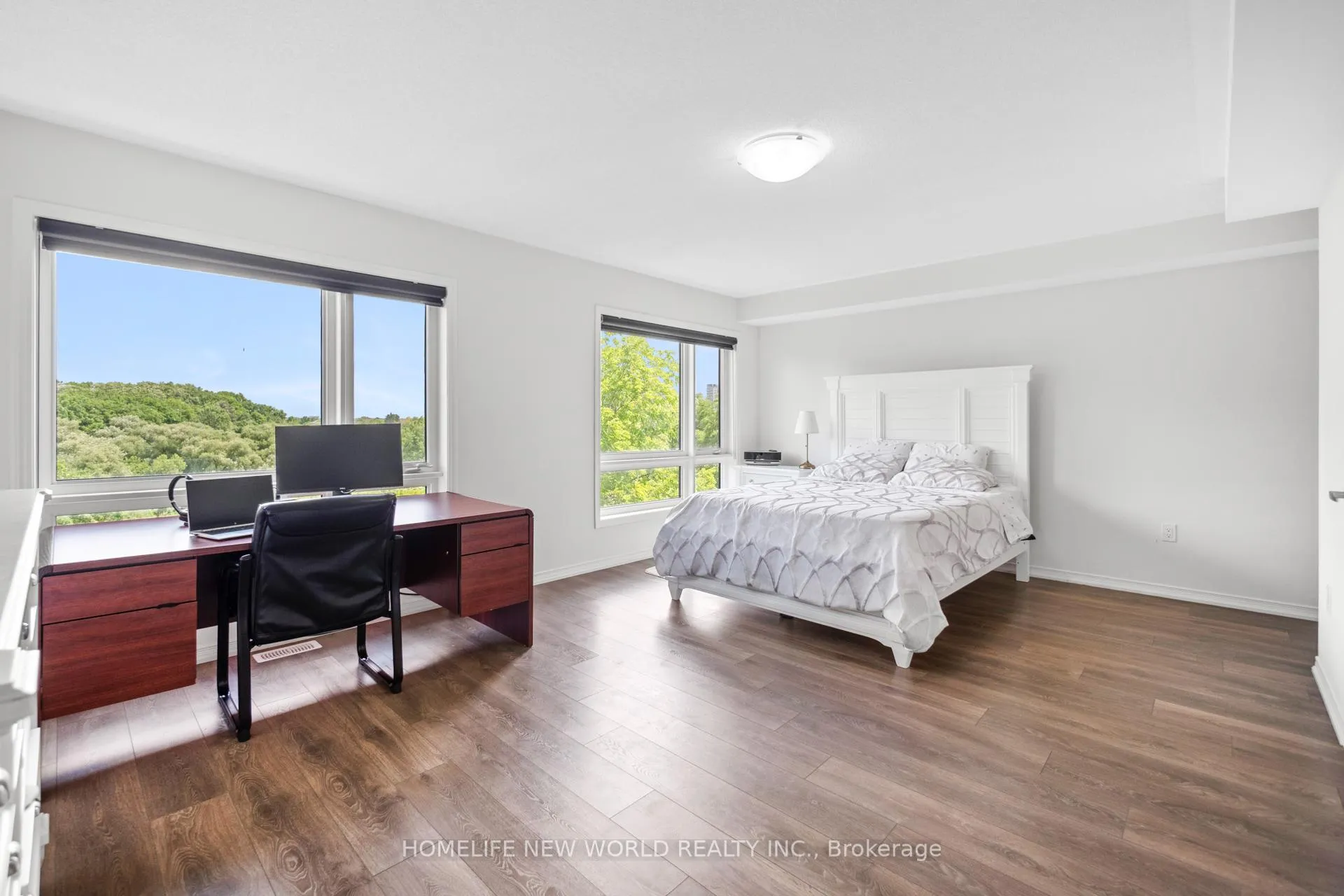 Photo 18 of 51 Woodstream Drive, Etobicoke, West Humber-Clairville — HOMEH