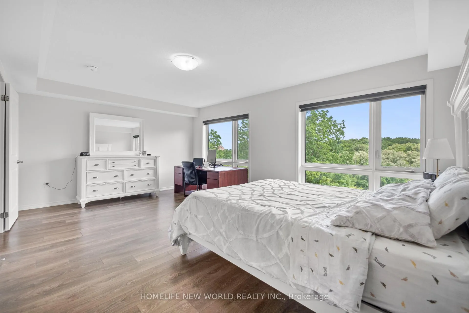 Photo 19 of 51 Woodstream Drive, Etobicoke, West Humber-Clairville — HOMEH
