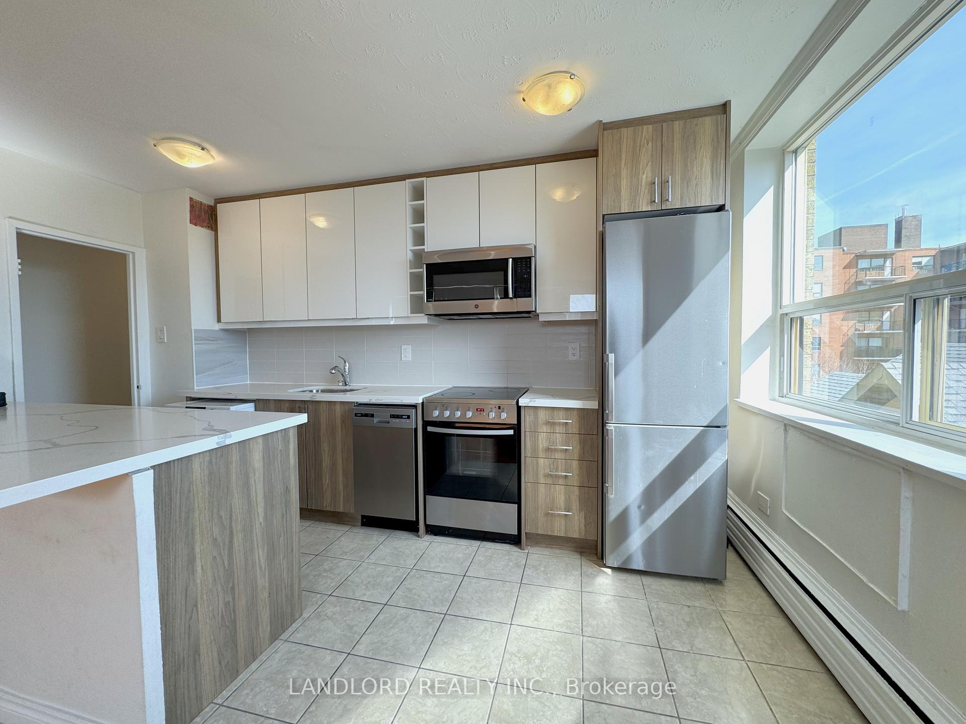 Front of Unit 41, 140 Springhurst Avenue