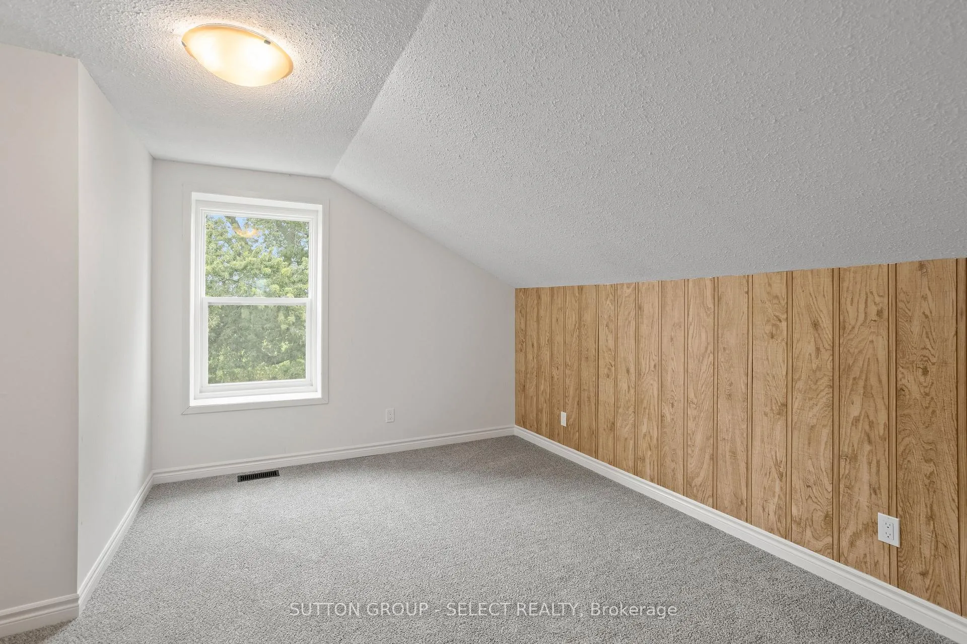 Photo 167 of 71479 Babylon Line, Bluewater, Hay — HOMEH