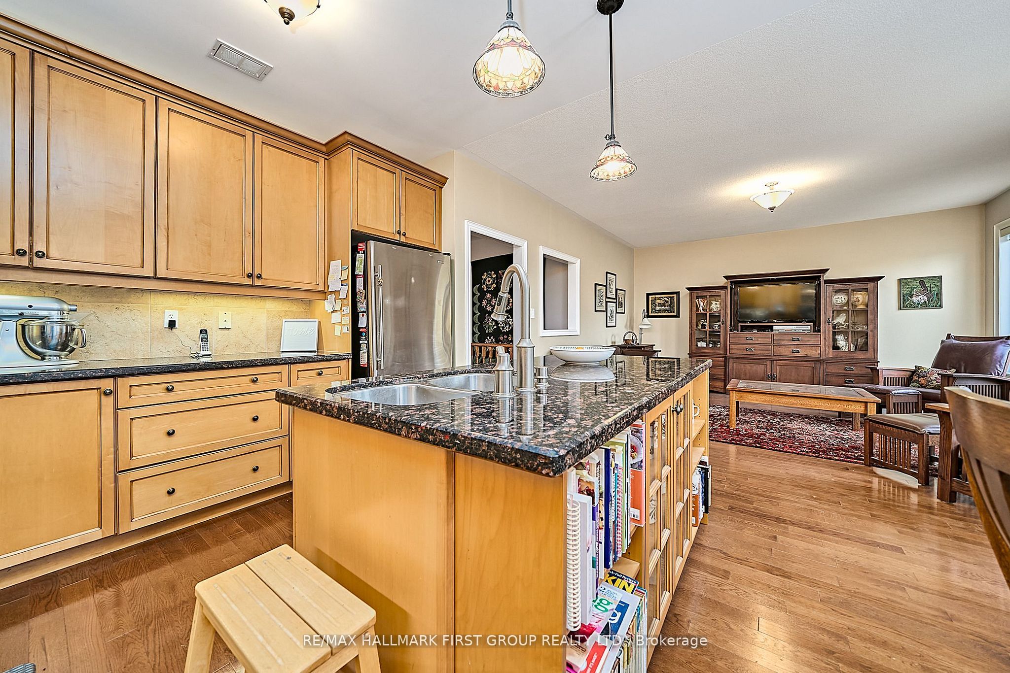 Photo 47 of 9 Oakside Drive, Uxbridge — HOMEH