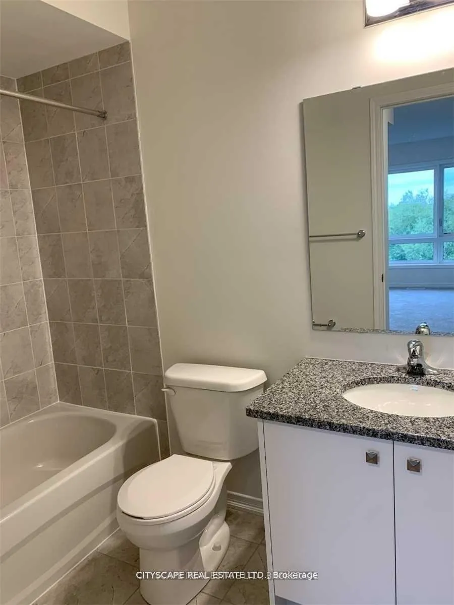 Photo 13 of 21 Woodstream Drive, Etobicoke, West Humber-Clairville — HOMEH