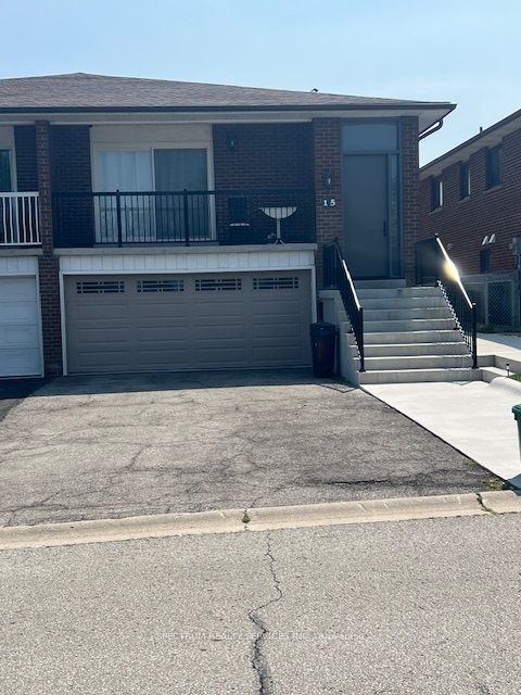 Photo 16 of 15 Albany (Middle Level) Drive, Vaughan, West Woodbridge — HOMEH