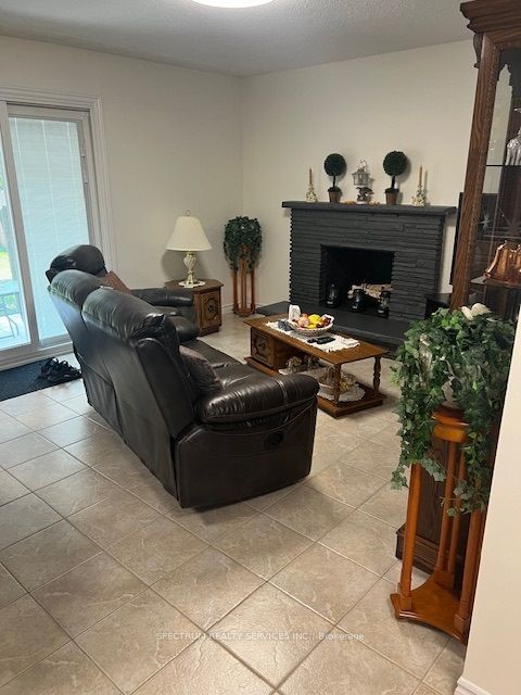 Photo 19 of 15 Albany (Middle Level) Drive, Vaughan, West Woodbridge — HOMEH