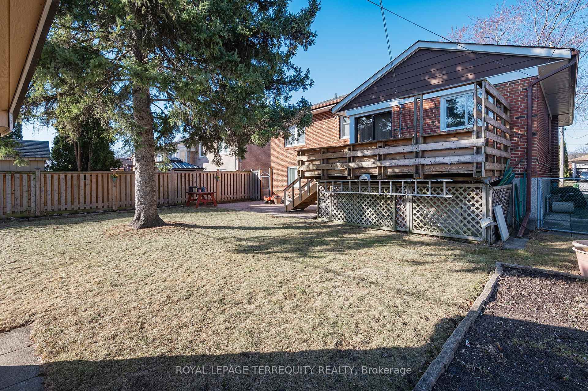 Photo 39 of 36 Breadner Drive, Etobicoke, Willowridge-Martingrove-Richview — HOMEH