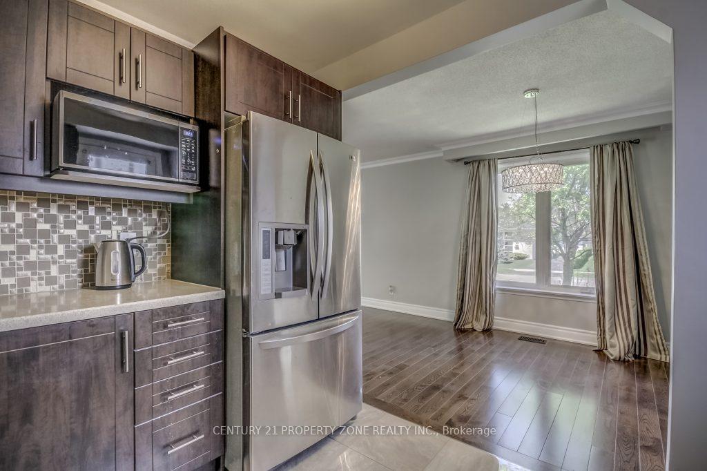 Photo 15 of 1 Dashwood Crescent, Etobicoke, Thistletown-Beaumonde Heights — HOMEH