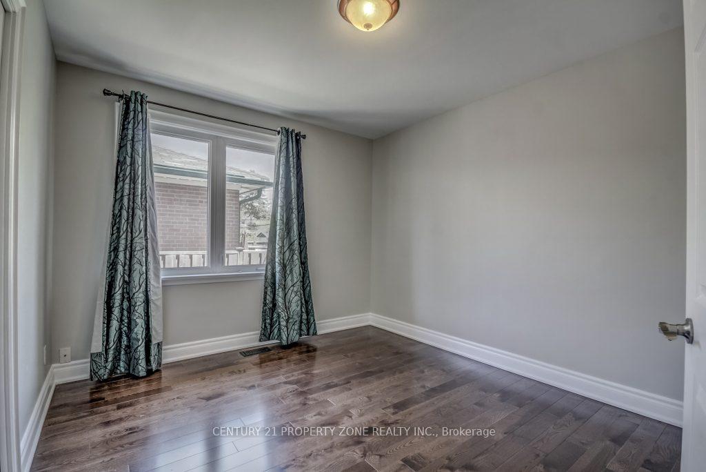 Photo 27 of 1 Dashwood Crescent, Etobicoke, Thistletown-Beaumonde Heights — HOMEH