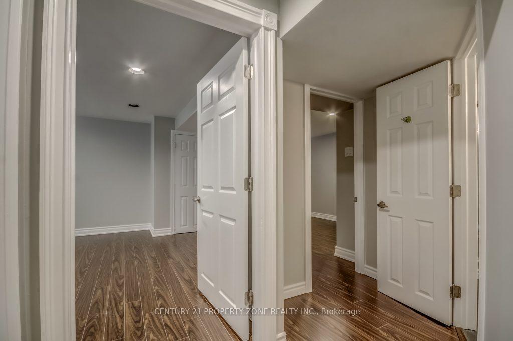 Photo 10 of 1 Dashwood Crescent, Etobicoke, Thistletown-Beaumonde Heights — HOMEH