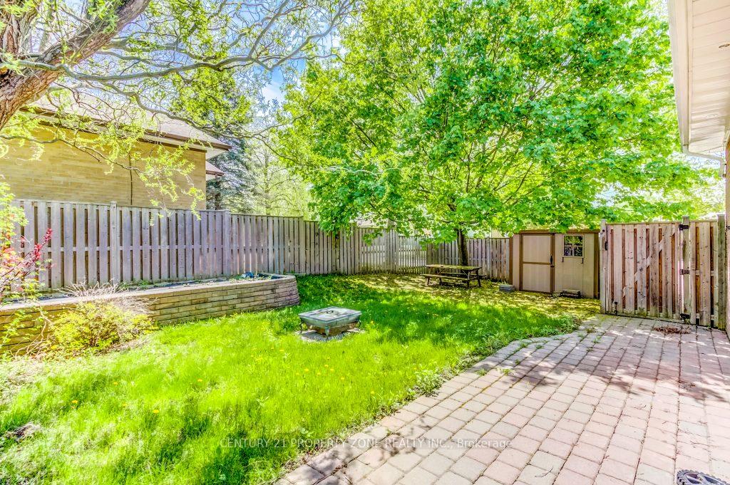 Photo 16 of 1 Dashwood Crescent, Etobicoke, Thistletown-Beaumonde Heights — HOMEH
