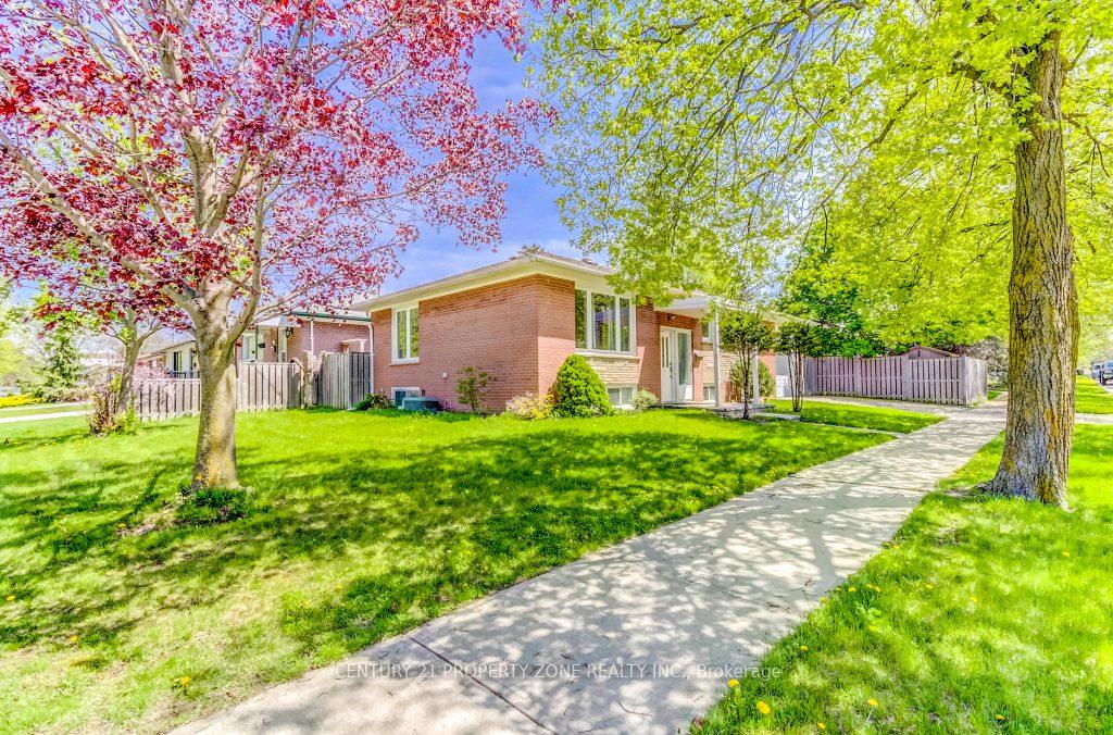 Photo 24 of 1 Dashwood Crescent, Etobicoke, Thistletown-Beaumonde Heights — HOMEH