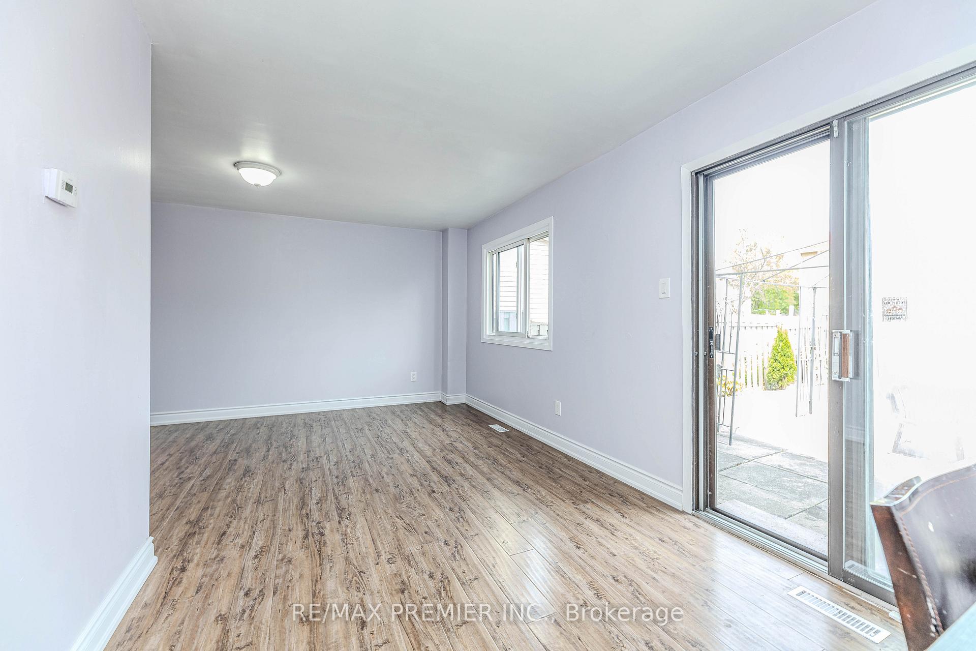 Photo 14 of 14 Shady Glen Road, Etobicoke, West Humber-Clairville — HOMEH
