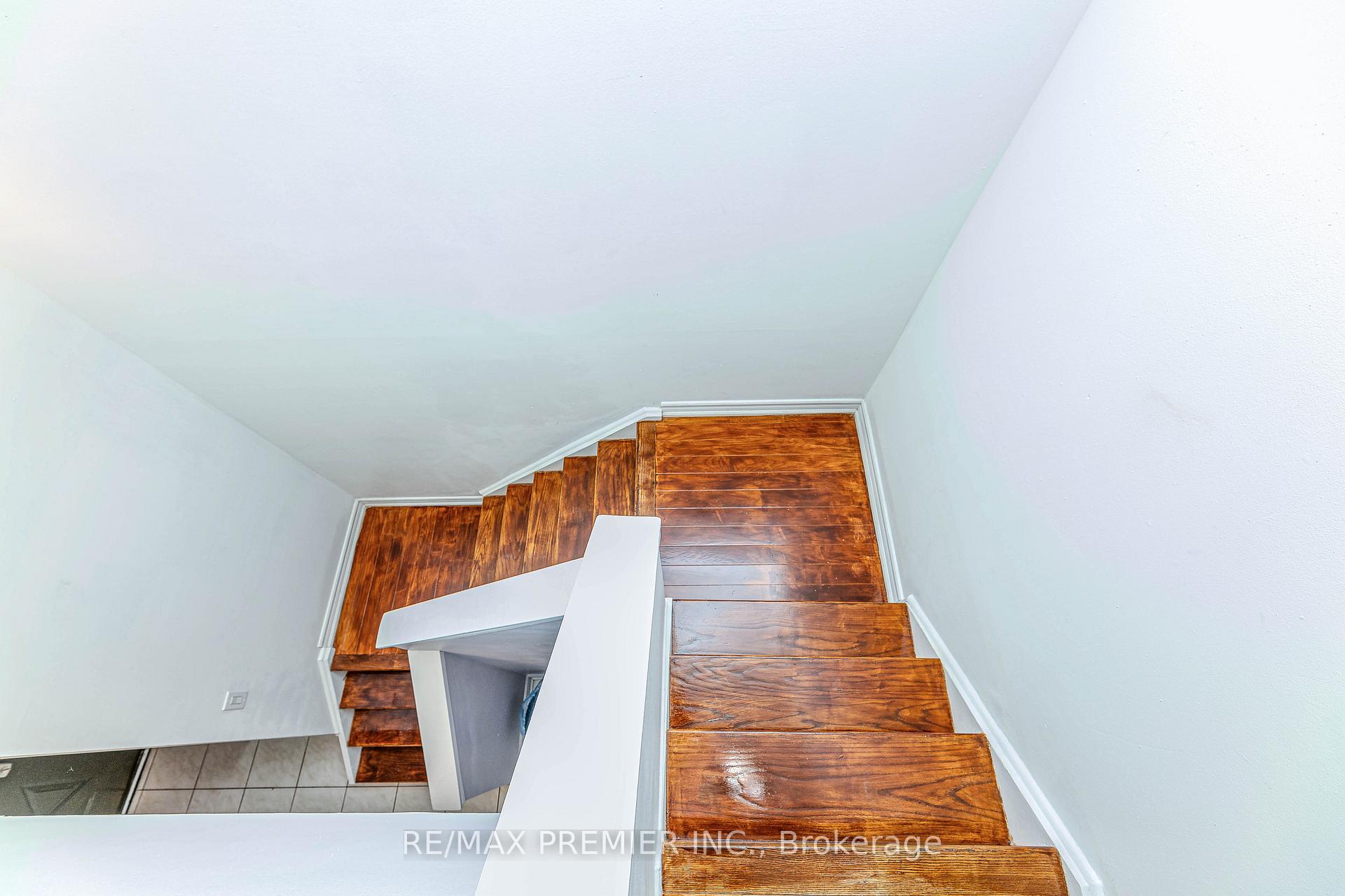 Photo 19 of 14 Shady Glen Road, Etobicoke, West Humber-Clairville — HOMEH