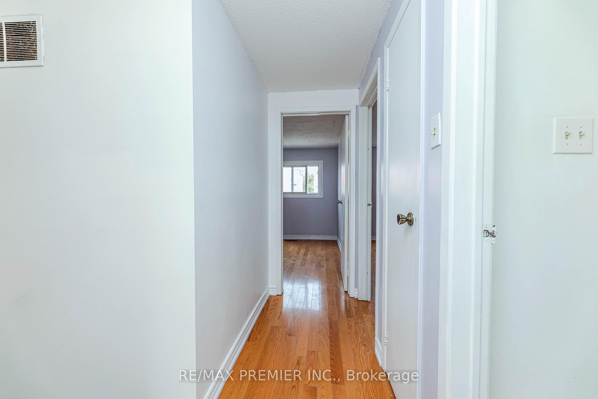 Photo 20 of 14 Shady Glen Road, Etobicoke, West Humber-Clairville — HOMEH
