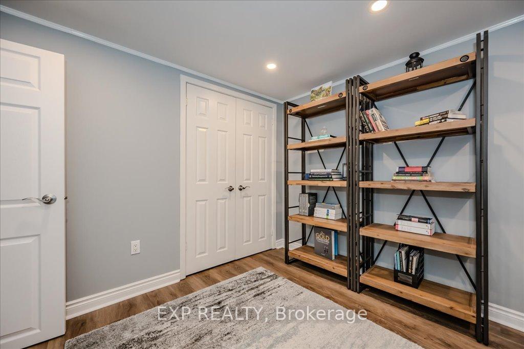 Photo 20 of 4 Buckley Crescent, Etobicoke, Willowridge-Martingrove-Richview — HOMEH