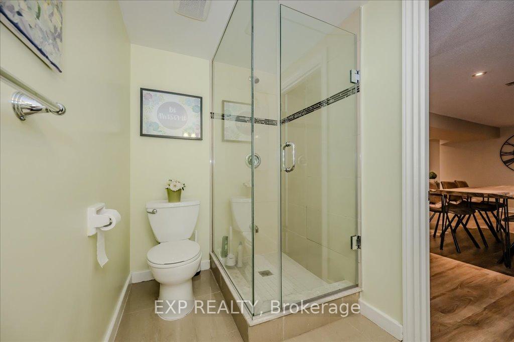 Photo 12 of 4 Buckley Crescent, Etobicoke, Willowridge-Martingrove-Richview — HOMEH
