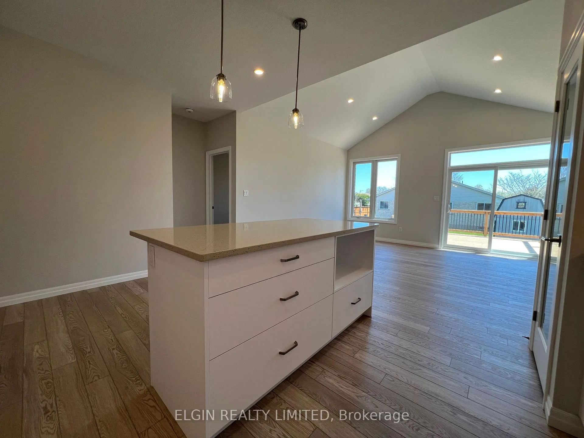 Photo 140 of 8 Hemlock Crescent, Aylmer — HOMEH