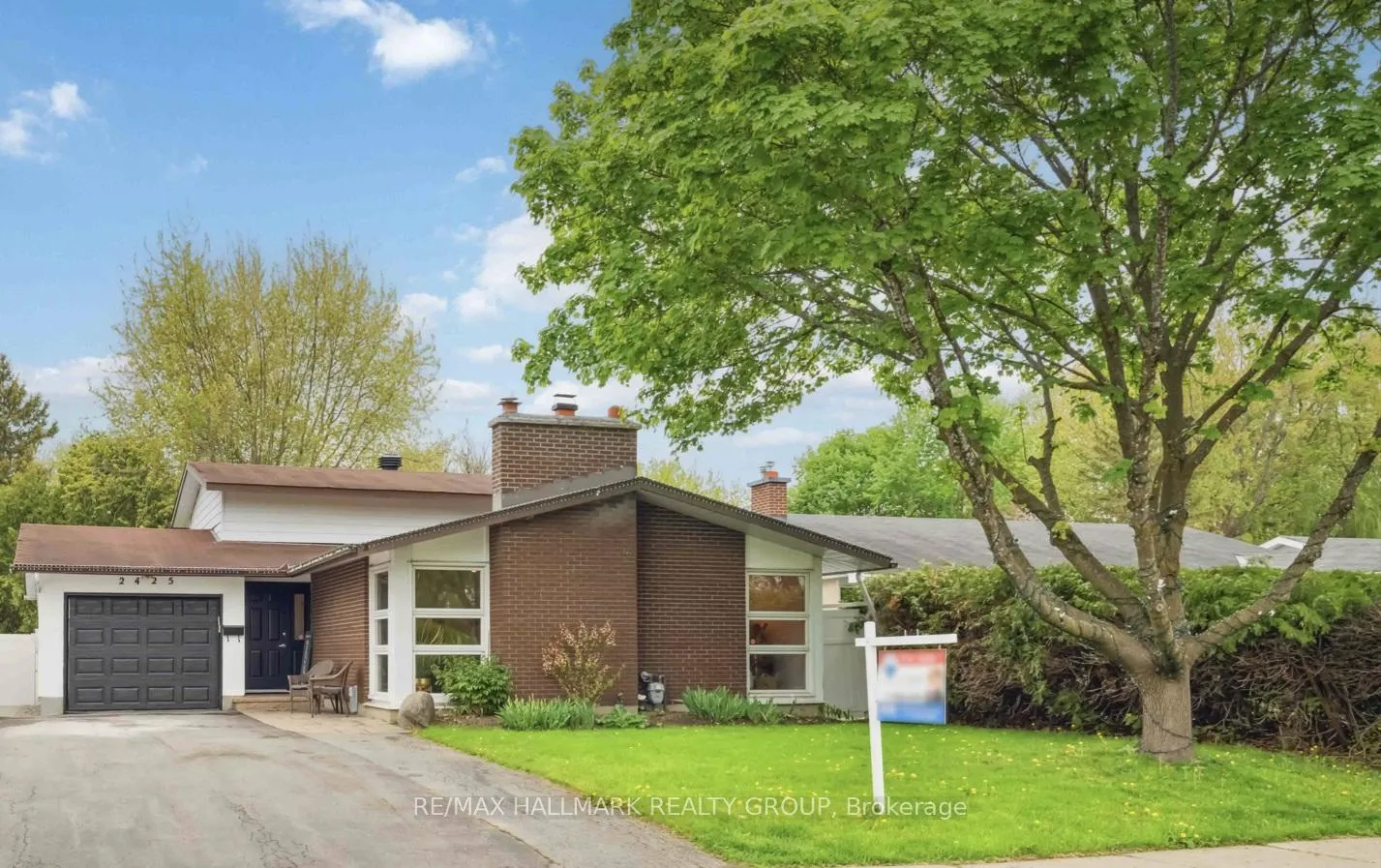 Front of 2425 Ogilvie Road