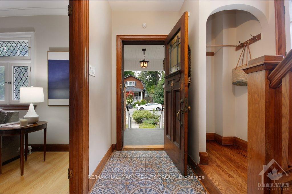 Photo 2 of 40 Geneva Street, Ottawa, Ottawa West — HOMEH