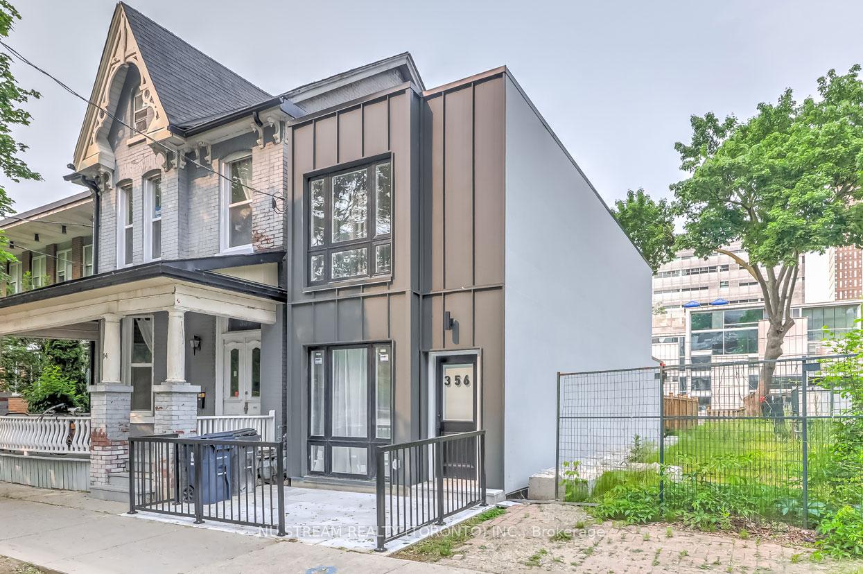 Front of Unit 2F, 356 Huron Street