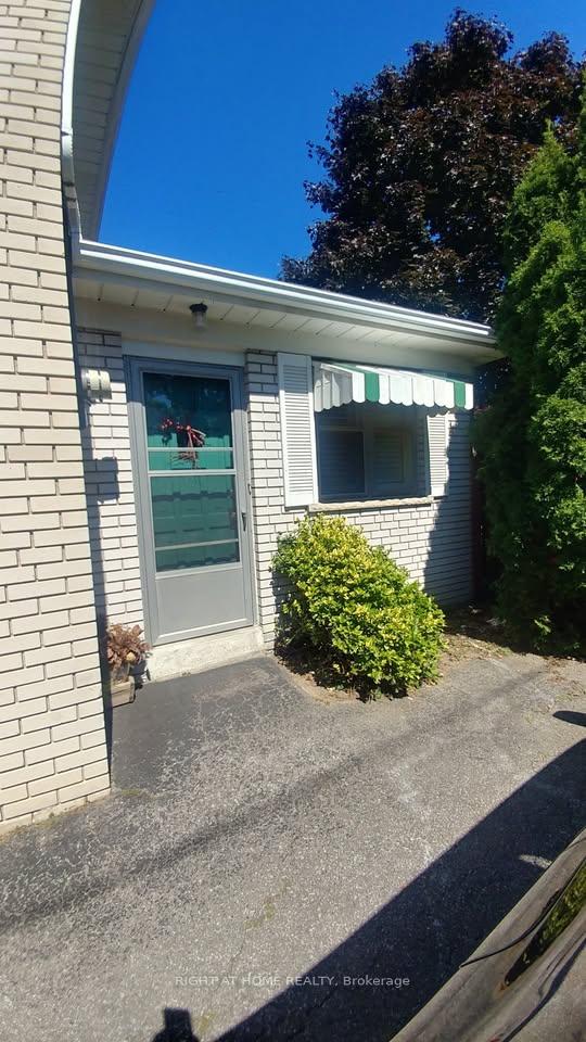 Photo 21 of 12 Summitcrest Drive, Etobicoke, Willowridge-Martingrove-Richview — HOMEH