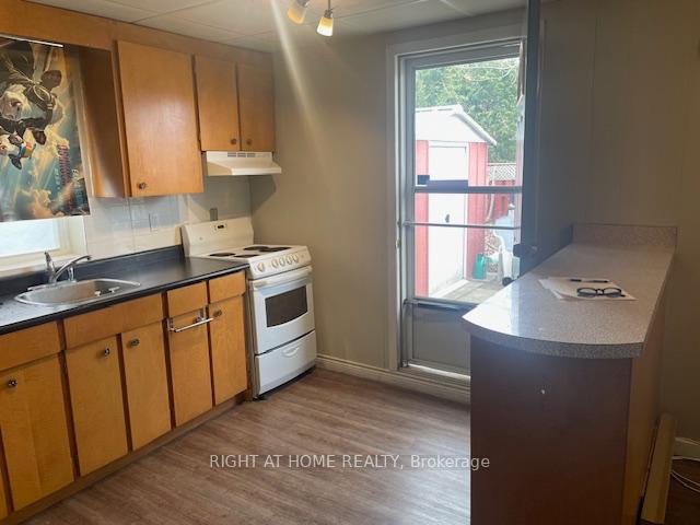 Photo 12 of 12 Summitcrest Drive, Etobicoke, Willowridge-Martingrove-Richview — HOMEH