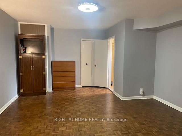 Photo 25 of 12 Summitcrest Drive, Etobicoke, Willowridge-Martingrove-Richview — HOMEH