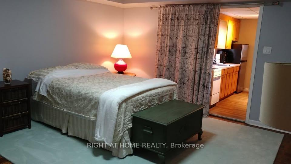 Photo 27 of 12 Summitcrest Drive, Etobicoke, Willowridge-Martingrove-Richview — HOMEH