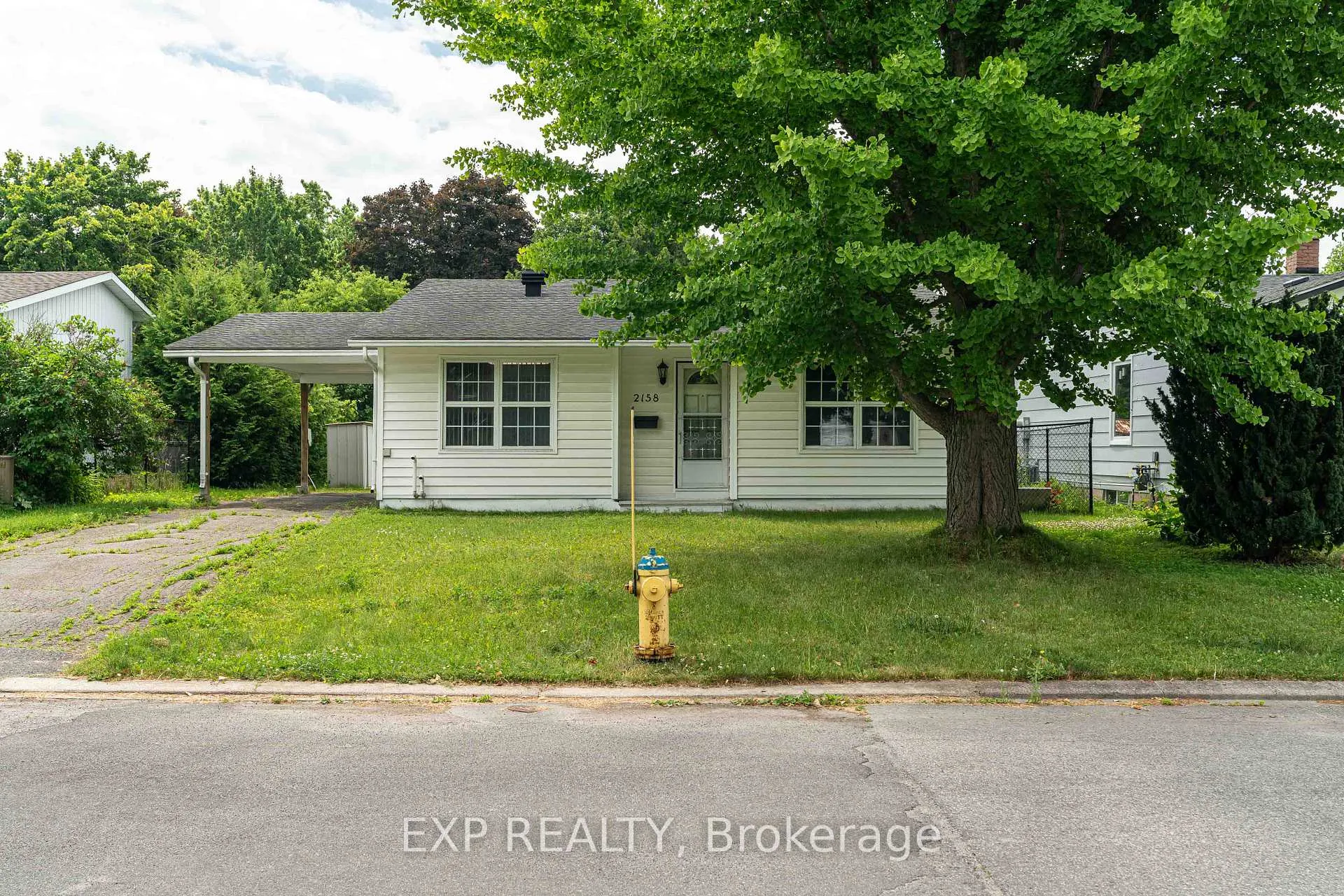 Front of 2158 Fillmore Crescent