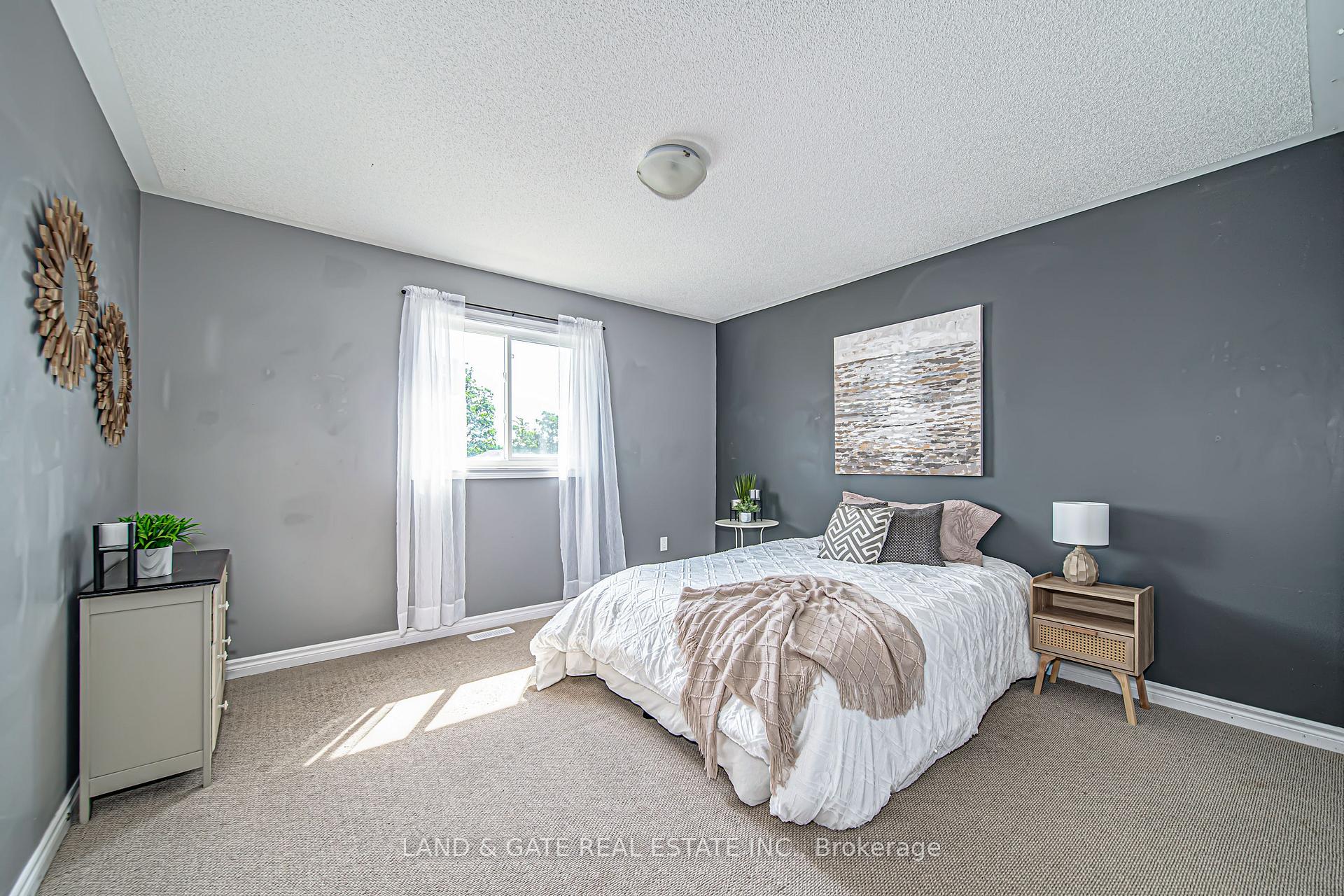 Photo 20 of 2 Manchester Court, Caledon, Bolton West — HOMEH