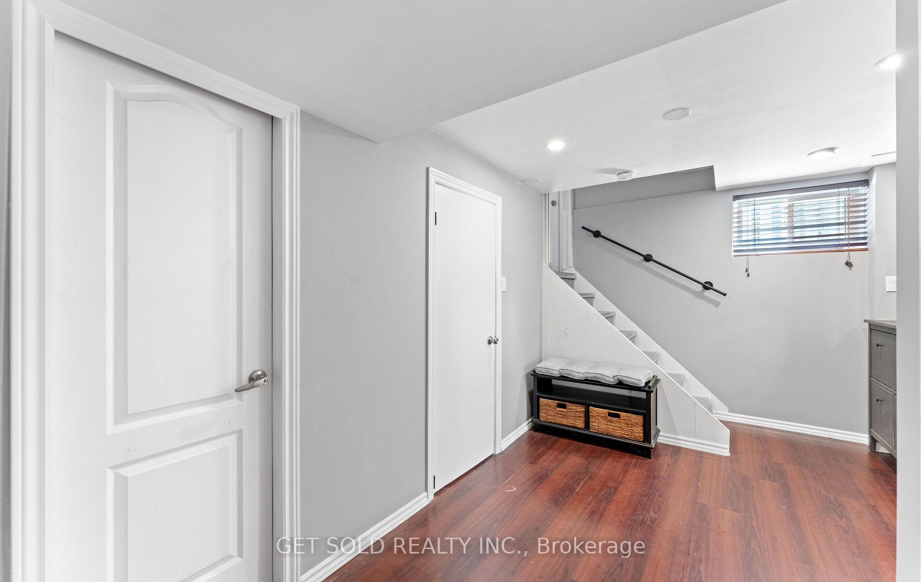 Photo 5 of Unit basement, 40 Barkwin Drive, Etobicoke, Thistletown-Beaumonde Heights — HOMEH