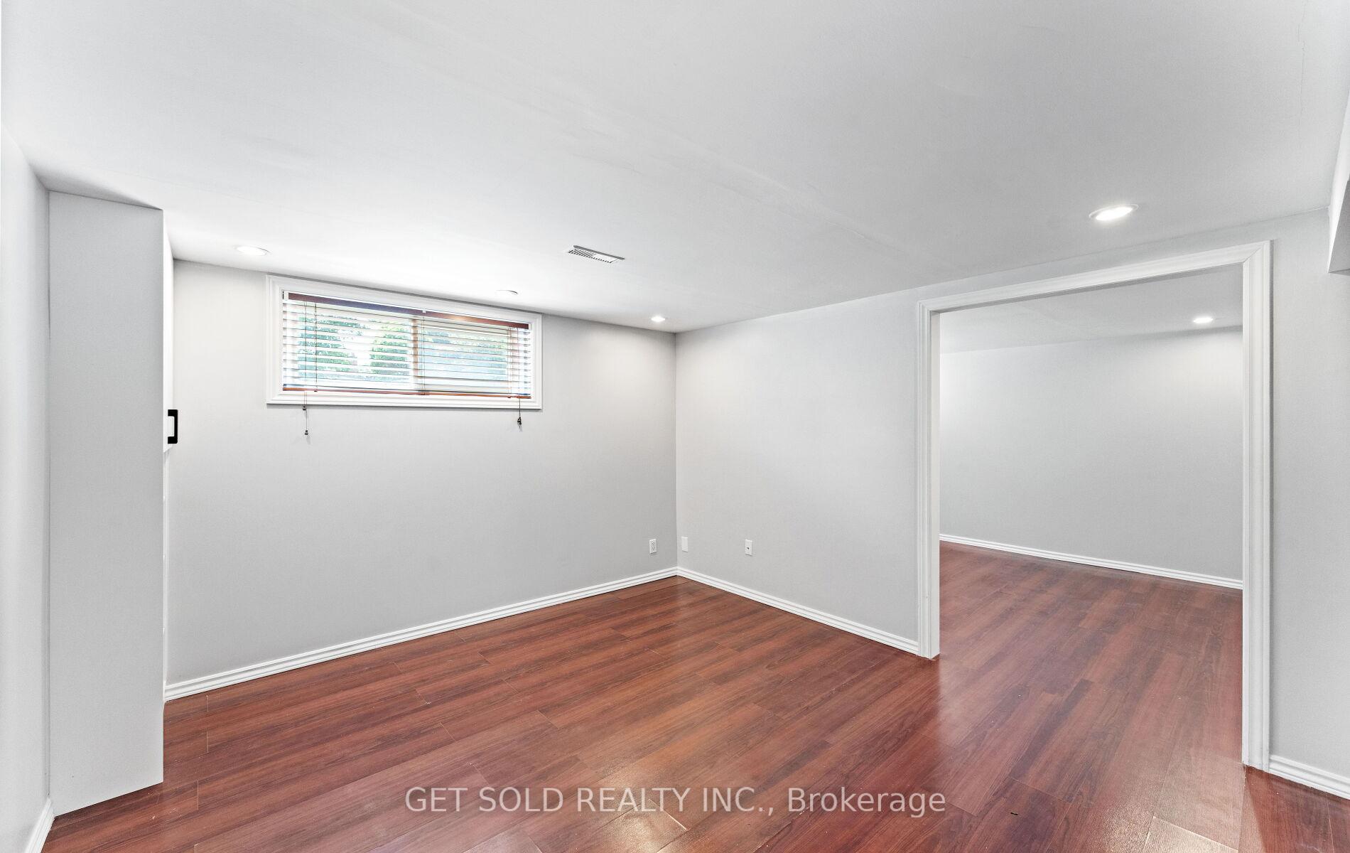 Photo 4 of Unit basement, 40 Barkwin Drive, Etobicoke, Thistletown-Beaumonde Heights — HOMEH