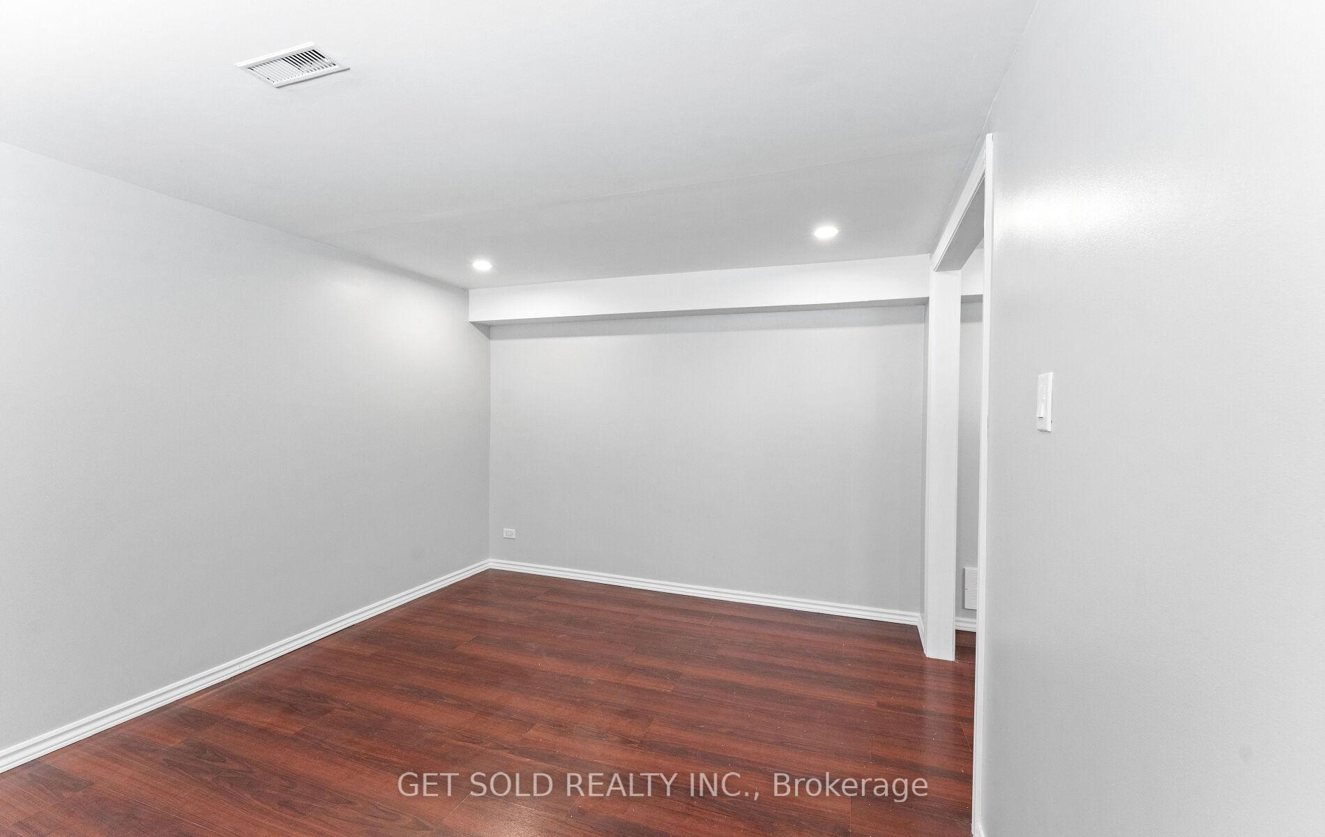 Photo 24 of Unit basement, 40 Barkwin Drive, Etobicoke, Thistletown-Beaumonde Heights — HOMEH