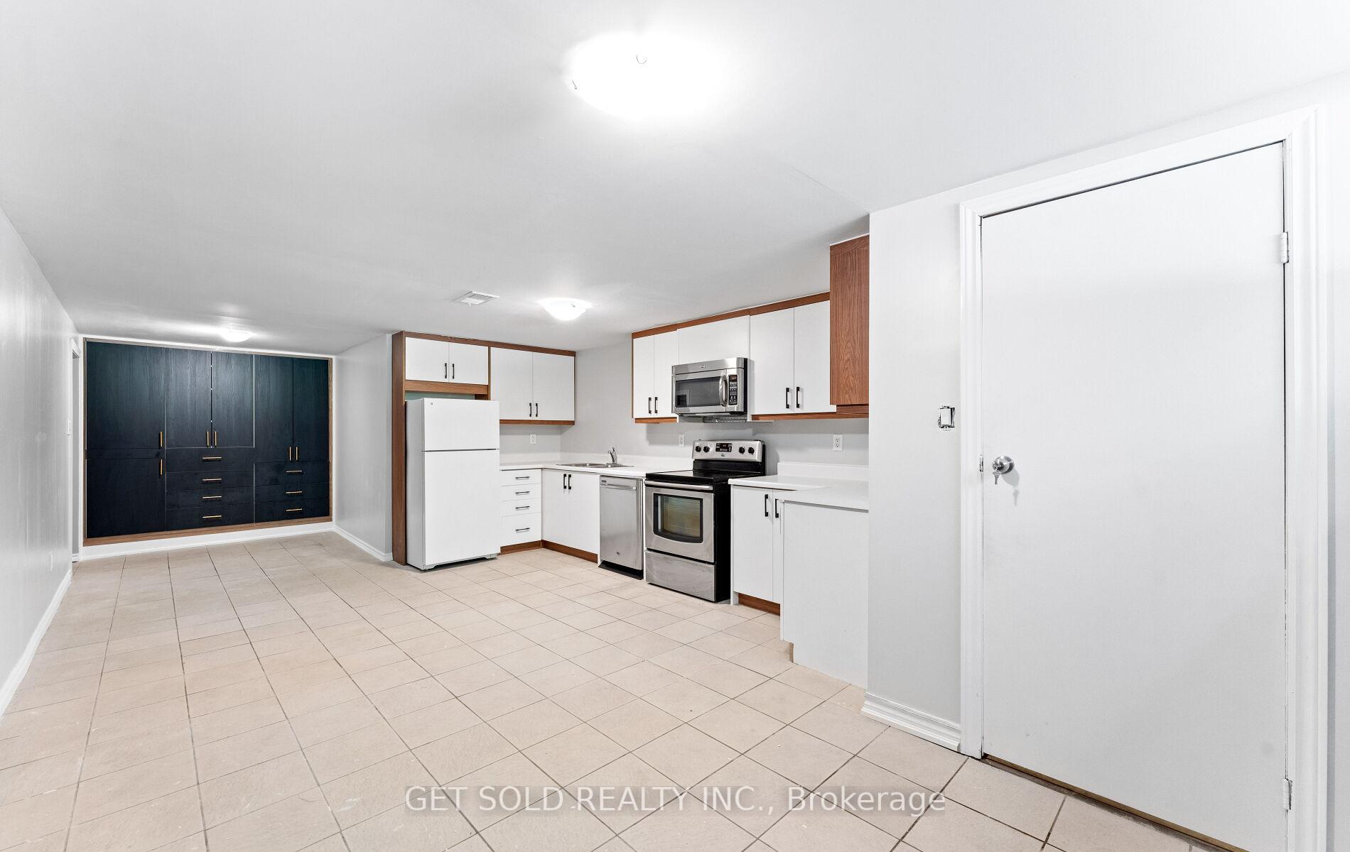 Photo 9 of Unit basement, 40 Barkwin Drive, Etobicoke, Thistletown-Beaumonde Heights — HOMEH