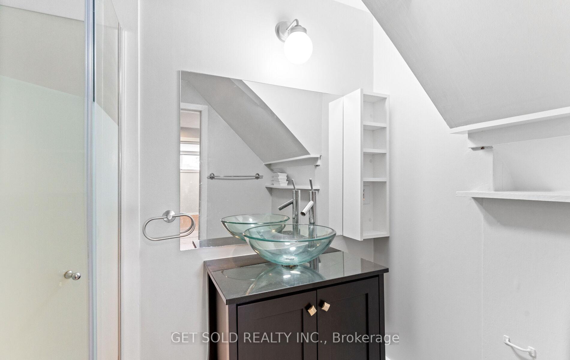 Photo 12 of Unit basement, 40 Barkwin Drive, Etobicoke, Thistletown-Beaumonde Heights — HOMEH